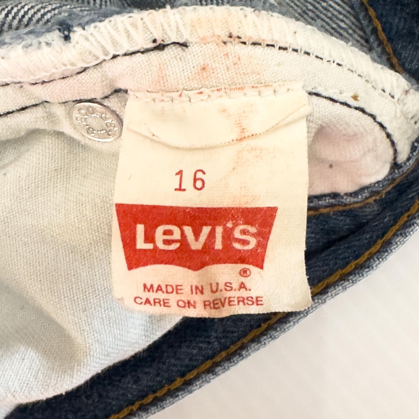Vintage Levi 501 Women's Jeans - Medium
