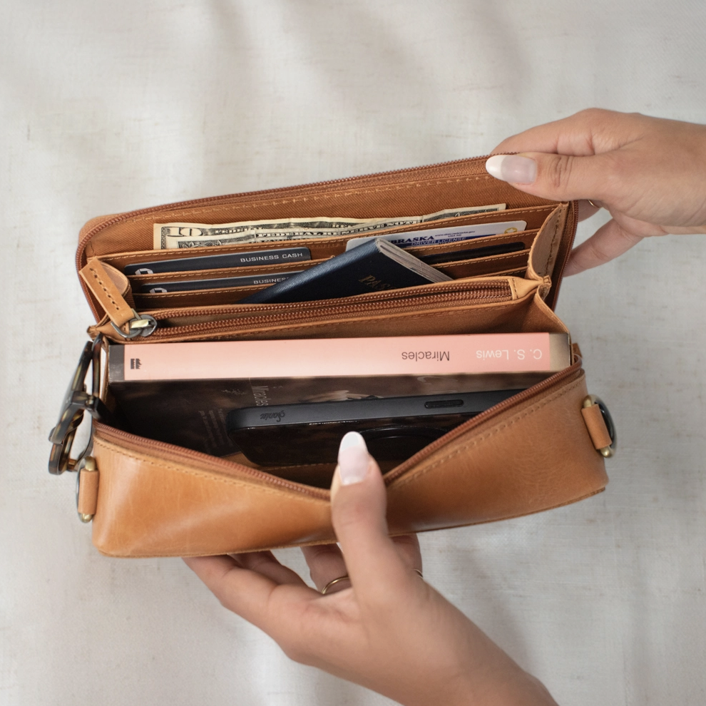 Camel Full Grain Leather Nomad Crossbody Bag